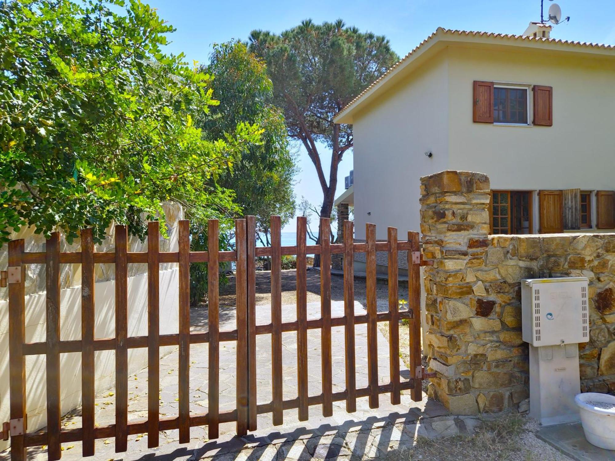 Villa Papiyon - Accesso Privato Alla Spiaggia Cala Liberotto Zewnętrze zdjęcie