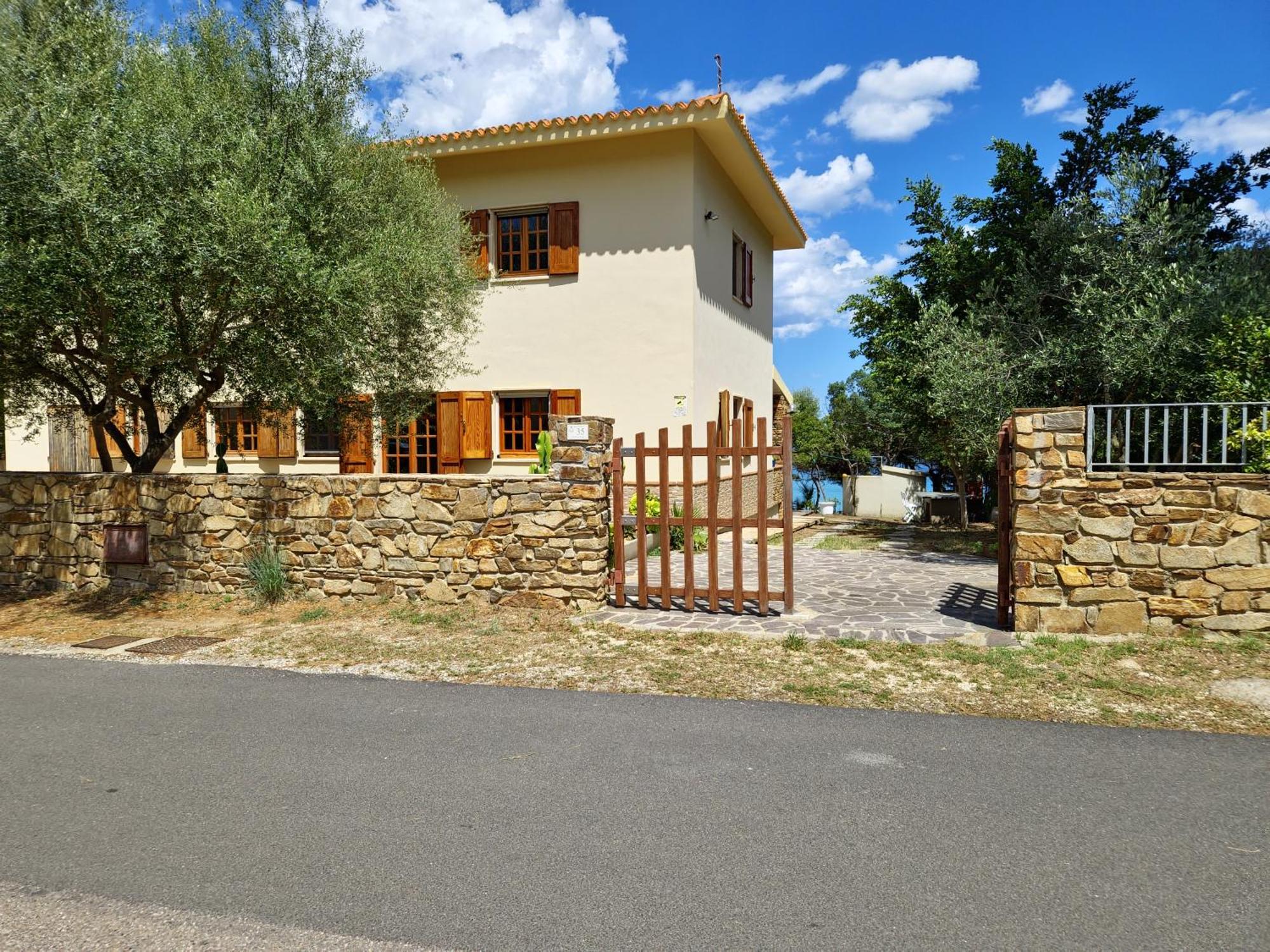 Villa Papiyon - Accesso Privato Alla Spiaggia Cala Liberotto Zewnętrze zdjęcie